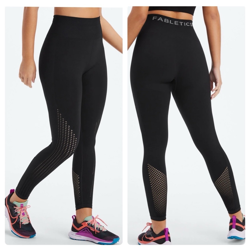 NEW Fabletics Sync Seamless High-Waisted 7/8 Legging Cut Out Details Black Small